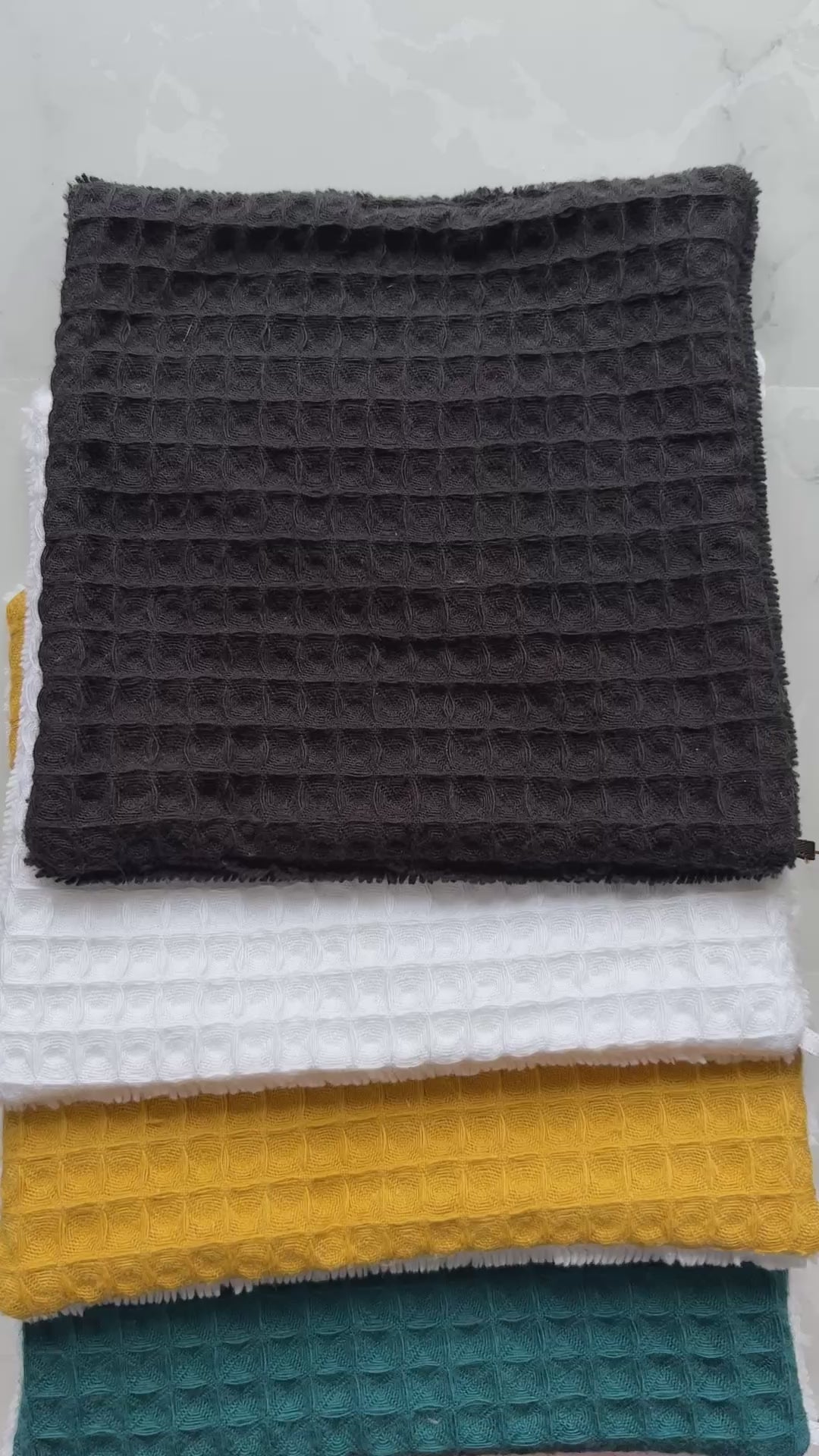 différentes couleurs des lingettes réutilisable en eponge bambou et nid d'abeille